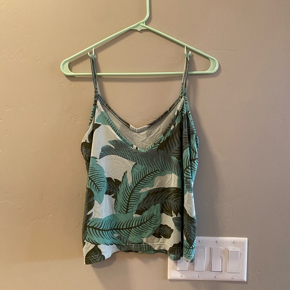 OLD NAVY green leaf tropical tank top - Picture 2 of 4